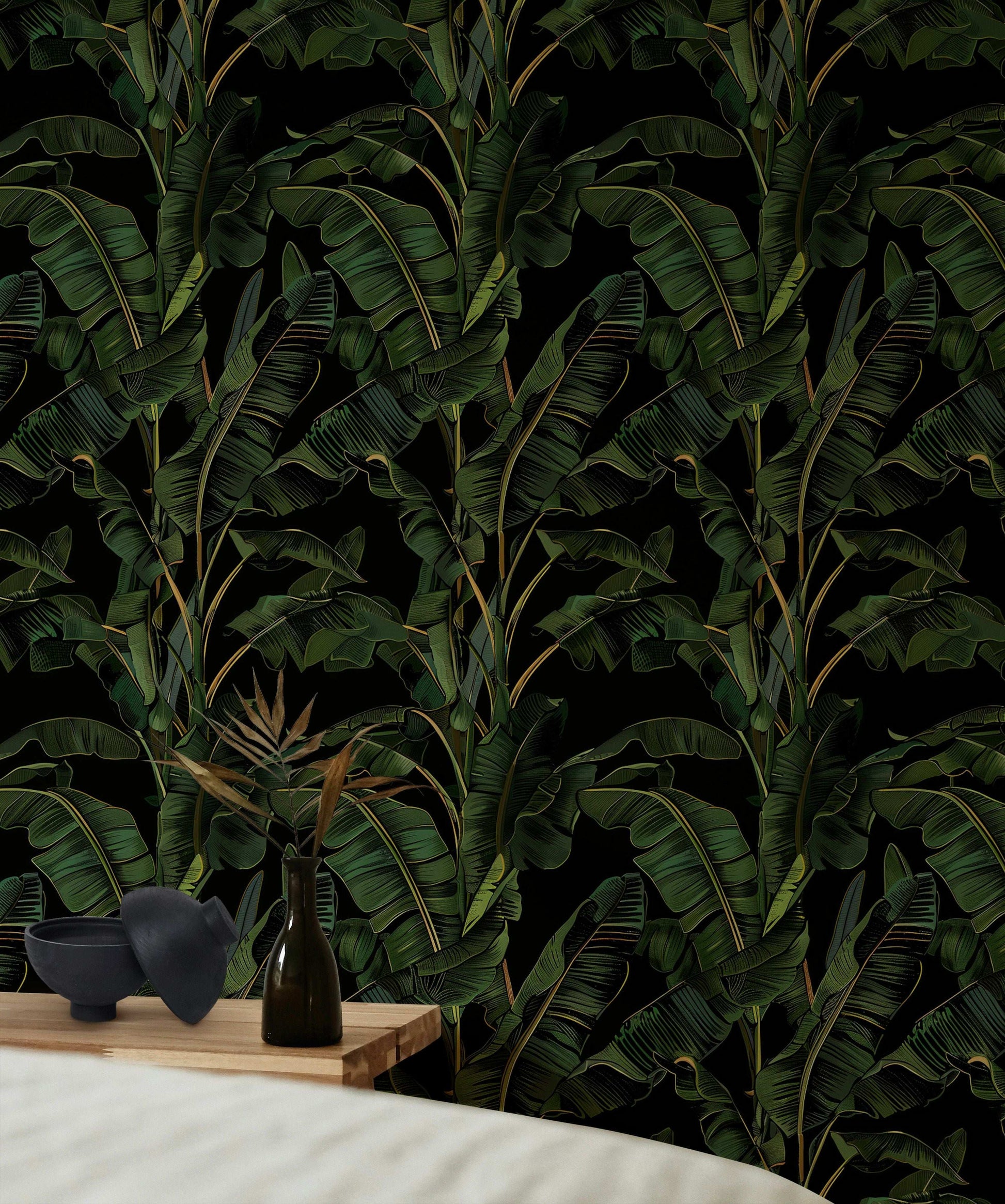 Banana Leaves Wallpaper - Black Background, Lush Tropical Design, Elegant Jungle Style Wall Mural